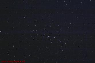 M44/NGC2632 Praesepe (Offener Sternenhaufen), München, SLR auf Refraktor 90/500mm, 5x24 Sek.