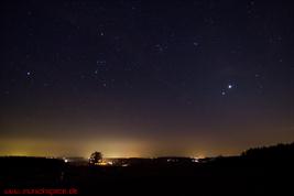 Mond, Venus, Jupiter, Orion, Stier, Plejaden (Kleindingharting, Ludwigshöhe); Aufnahme: 10mm; F3,5; 25sek. (SLR)_1951