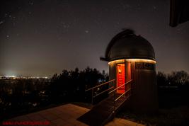 Sternenhimmel über der Sternwarte Winzer (Niederbayern) im März 2014