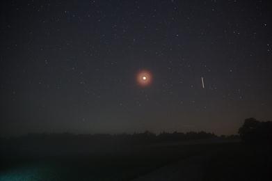 Der verfinsterte Mond mit nebligem Halo (28.09.2015), Brennweite 24mm